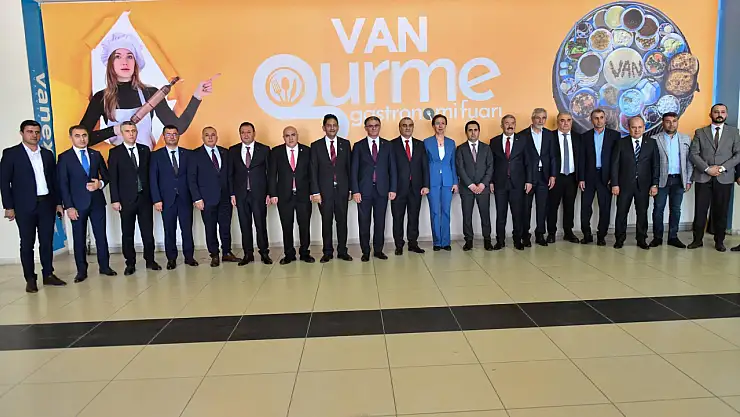 Van'da 'Gurme ve Gastronomi Fuarı' Kapılarını Açtı: Siirt'in Lezzetleri İlgi Gördü
