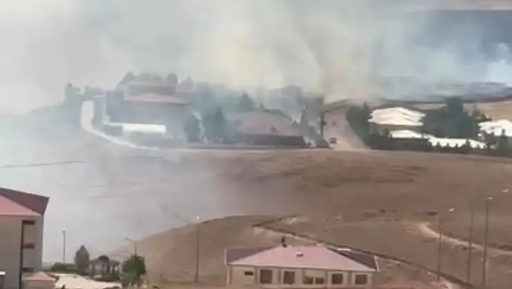 Yağmurtepe Köyünde Anız Yangını