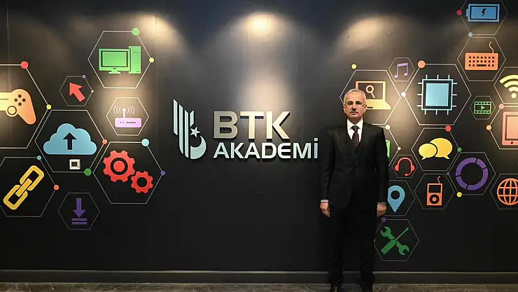 Yapay Zeka Eğitimleri Artık Cepte
