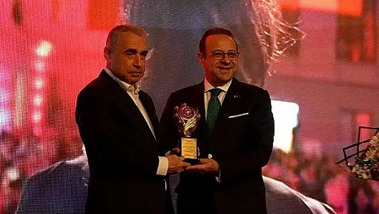 Yılın Diplomat Ödülü Hemşerimiz Egemen Bağış'a Verildi