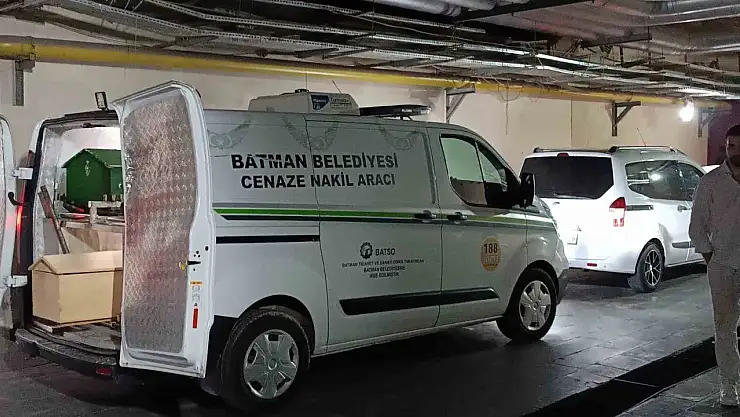 Batman'da yolun karşısına geçerken aracın çarptığı yaşlı adam hayatını kaybetti