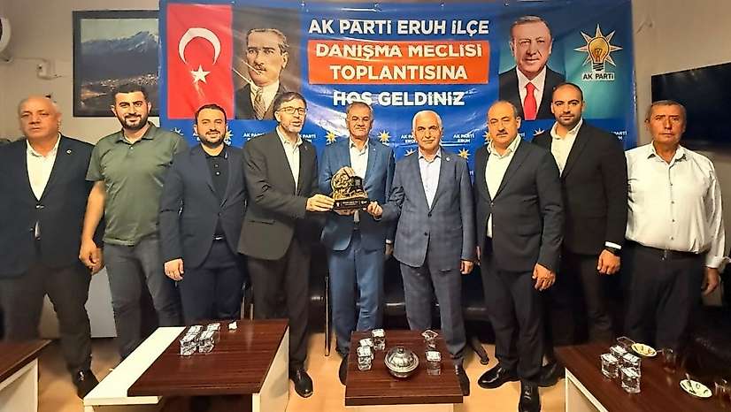 AK Parti Siirt Teşkilatından Eruh'ta Yönetim Kurulu Toplantısı