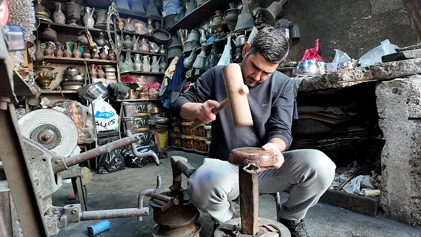 Bakırın Sesi Siirt'te Hâlâ Yankılanıyor: 6 Yaşında Çırak Oldu, 50'sinde Usta: Fatih Bakırcı'nın Zanaat Hikâyesi