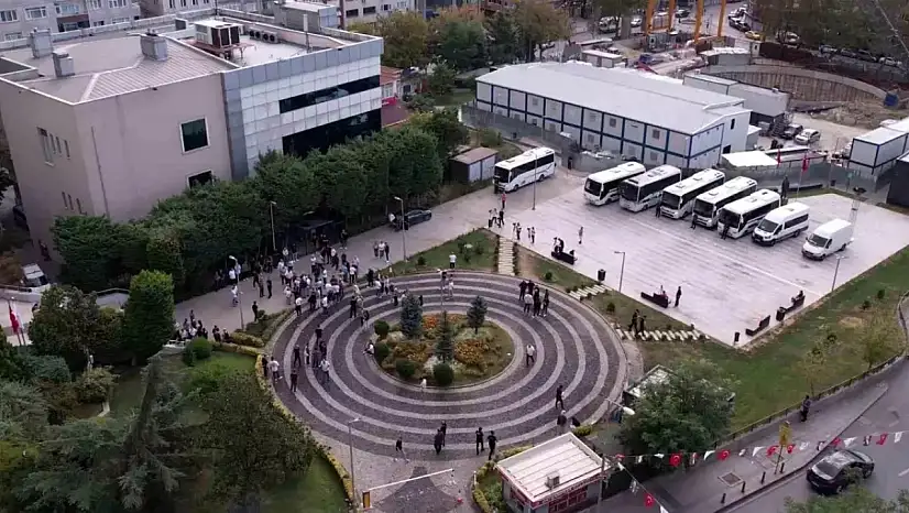 Bayrampaşa Belediyesi'nde İstifa Depremi
