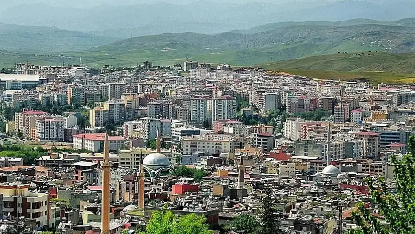 Cumhuriyet Bir Tören Değil, Bir Tutumdur: Cumhuriyet Felsefesi Siirt'te Ne Kadar Yaşıyor?