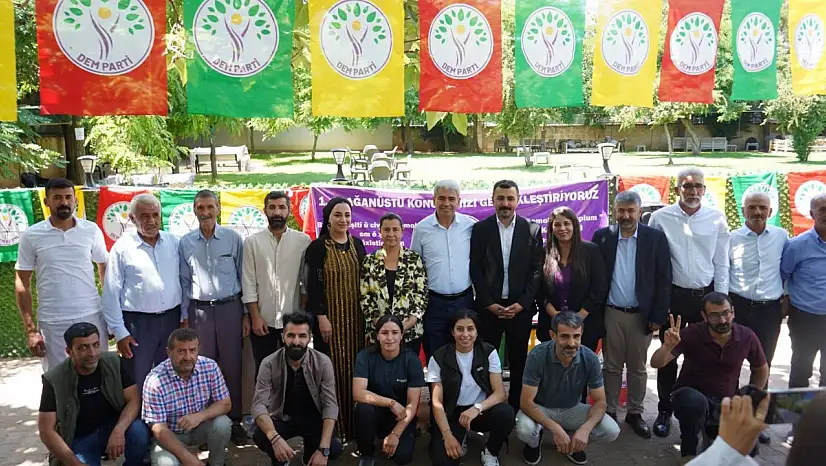 DEM Parti İlçe Örgütü, DEM'li belediyeyi suçladı: Rantçlık yapıyorsunuz