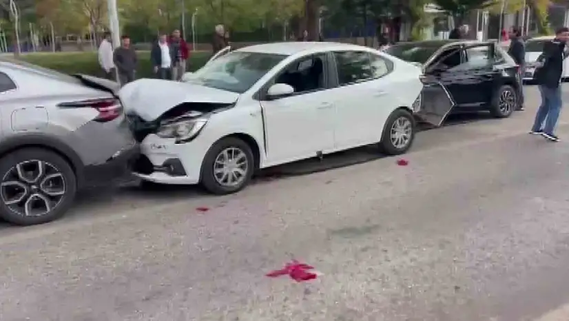 Diyarbakır'da zincirleme kaza: 4 yaralı