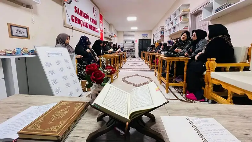 Eruh'ta Kadınlara Yönelik Berat Kandili Programı Düzenlendi