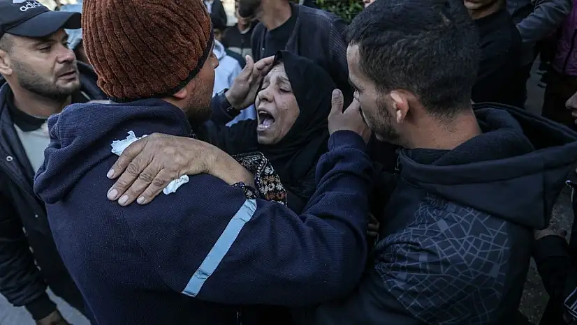 Gazze'de can kaybı 70 bin 360'a yükseldi