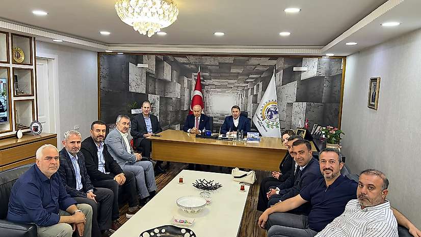 Güven Kuzu, Siirtli Müteahhitleri Nihat Özdemir ile Buluşturdu