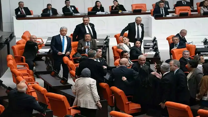 İYİ Parti ve DEM Partili Vekiller Arasında Gerginlik