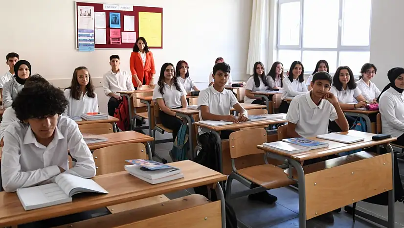 MEB'den Dijital Mesleki Rehberlik Hamlesi: Ortaokul ve Liselere Uygulama Başlıyor