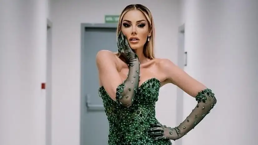 Petek Dinçöz'den sürpriz imaj değişikliği: Sarı saçlar gitti, siyah saçlar geldi