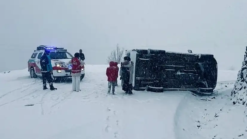 Siirt Baykan'da Minibüs Şarampole Yuvarlandı: 6 Yaralı