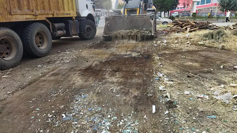 Siirt Belediyesi'nden Kent Genelinde Yoğun Temizlik Çalışması
