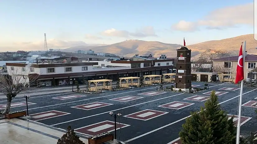 Siirt Eruh'ta 47 TOKİ konutu için çekilen kura ile hak sahipleri belirlendi