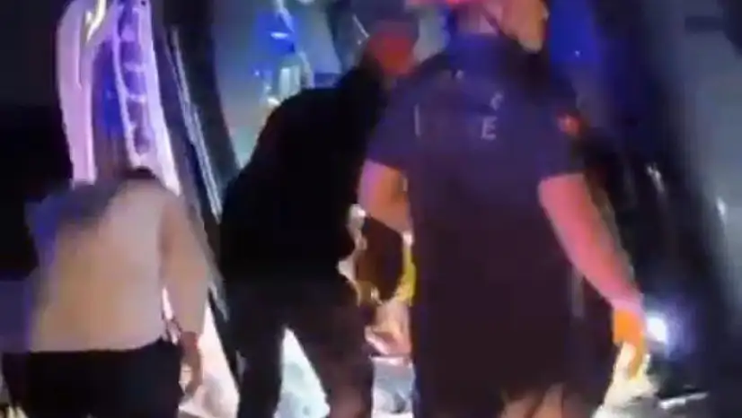 Siirt-İstanbul Seferi Yapan Yolcu Otobüsü Osmaniye Otoyolunda Devrildi: Çok Sayıda Yaralı