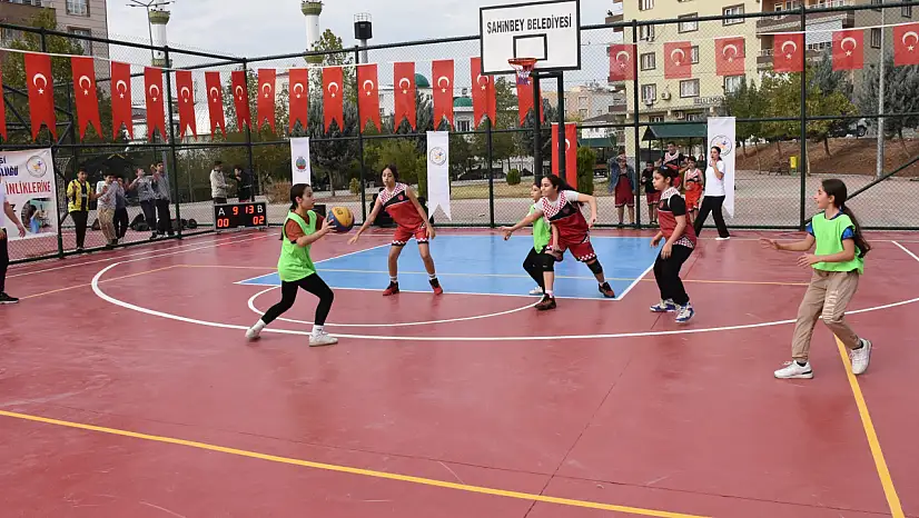 Siirt'te 3x3 Sokak Basketbolu Turnuvası Başladı