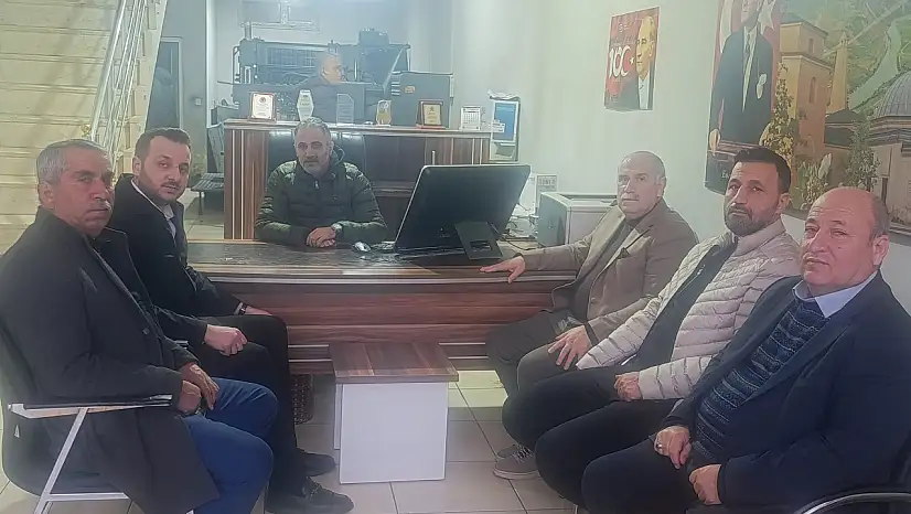 Siirt'te AK Parti heyetinden Arıtürk ailesine taziye ziyareti