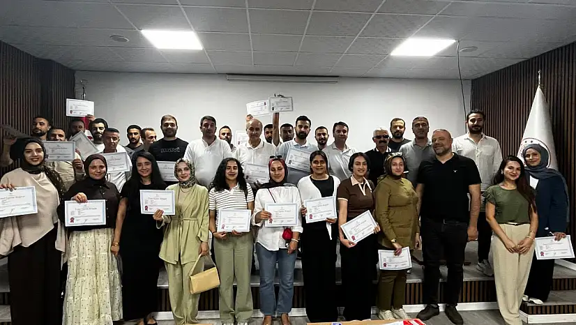 Siirt'te Ambulans Personeline İş Sağlığı ve Güvenliği Eğitimi Verildi