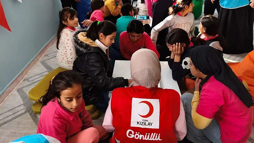 Siirt'te Kızılay'dan Çocuklara Yönelik Eğitici ve Sosyal Program