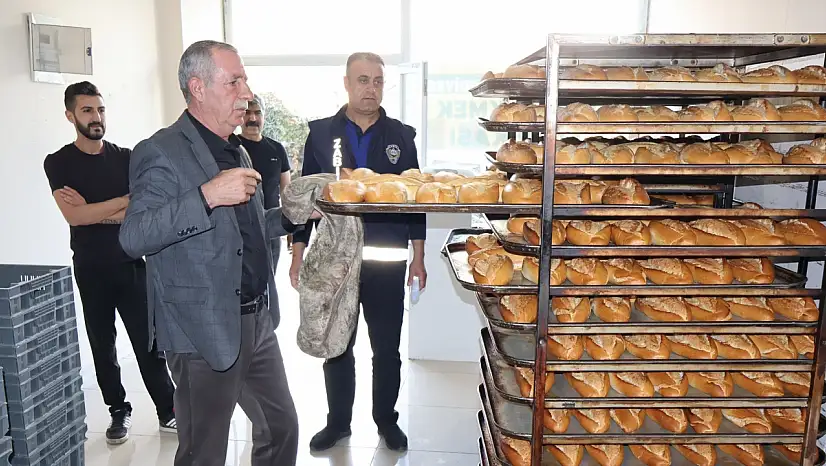 Siirt'te Kurtalan Belediyesi Halk Ekmek Fırını Denetlendi