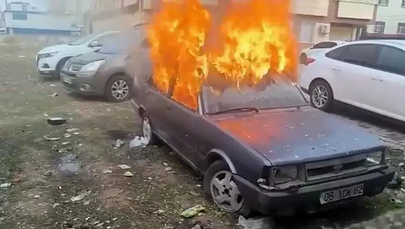 Siirt'te otomobil yakan iki çocuk ifadelerinin ardından serbest bırakıldı