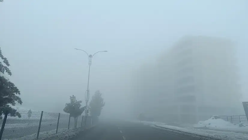 Siirt'te yoğun sis etkili oluyor: görüş mesafesi 20 metreye kadar düştü