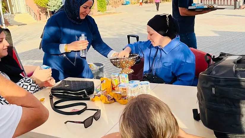 Siirt'te Yurtlara Yerleşen Öğrencilere Kapıda Karşılama