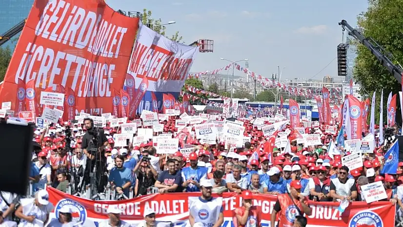 Siirt'ten sendikacılar Ankara'daki eyleme katıldı