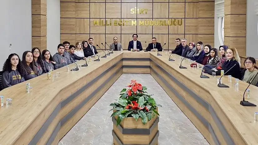 Siirtli öğrenciler TÜBİTAK 2204-A bölge finalleri öncesi İl Millî Eğitim Müdürü ile buluştu