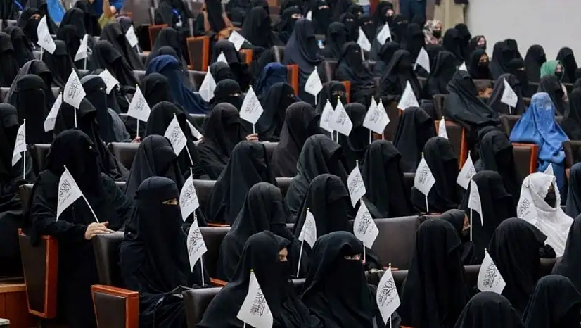 Taliban'dan tartışmalı eğitim kararı: Kız çocukları ve kadınlara kalıcı yasak