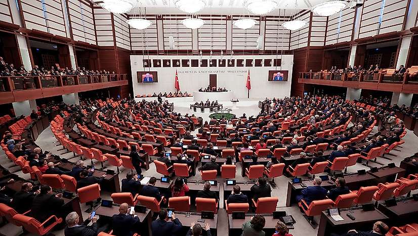 TBMM'de Sandalye Dağılımı Değişti: İşte Partilerin Yeni Milletvekili Sayıları