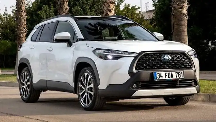 Toyota'dan Yılın En Dikkat Çeken Hamlesi: Corolla Cross'ta 800 Bin TL'ye Yakın İndirim