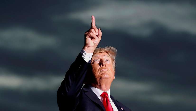 Trump, İran ile barış görüşmeleri sürerken gözlerini Küba'ya dikdi