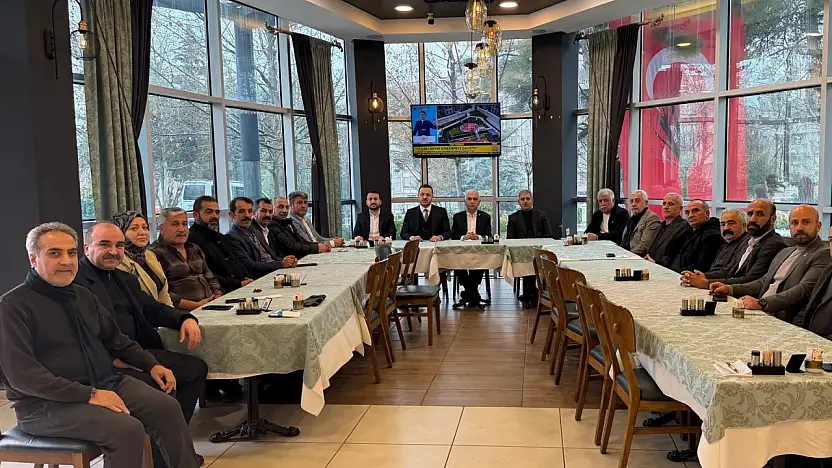 AK Parti Siirt Teşkilatı, merkez muhtarlarıyla Kızlartepesi'nde buluştu