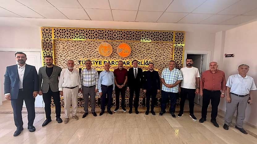 AK Parti Siirt Teşkilatından Siirt Barosu ve Siirt Esnaf Odaları Birliği'ne Ziyaret