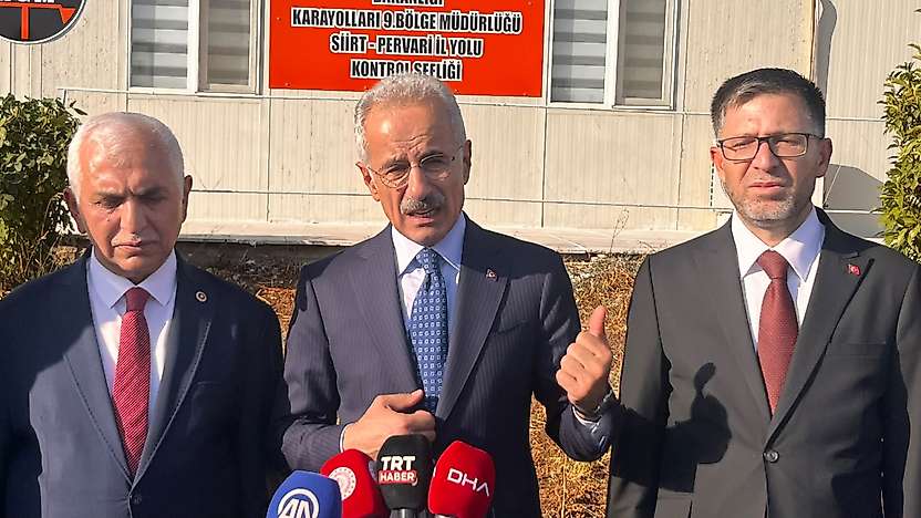 Bakan Uraloğlu Siirt-Pervari Yolu İçin Tarih Verdi: Yolun Tamamı Gelecek Yıl Bitecek