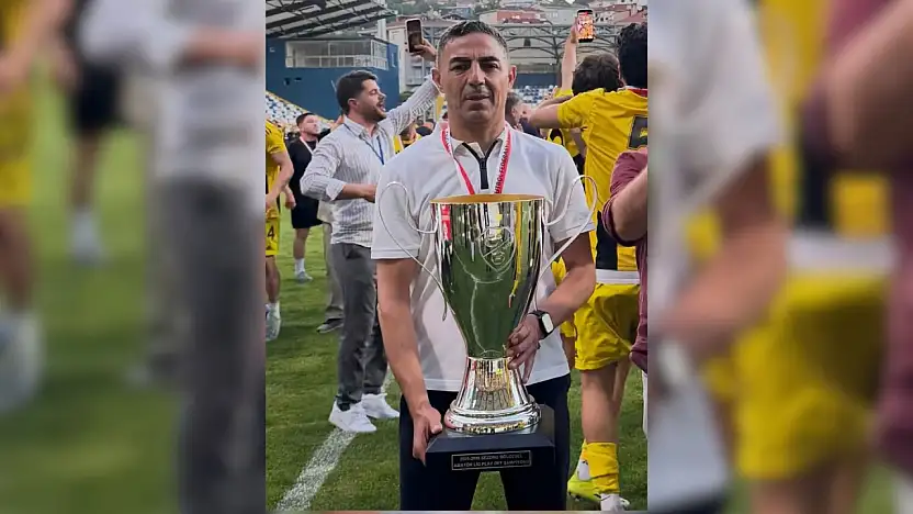 Bitlis Spor 1916'da Şampiyonluk Getiren Siirtli Teknik Adamla Yollar Ayrıldı