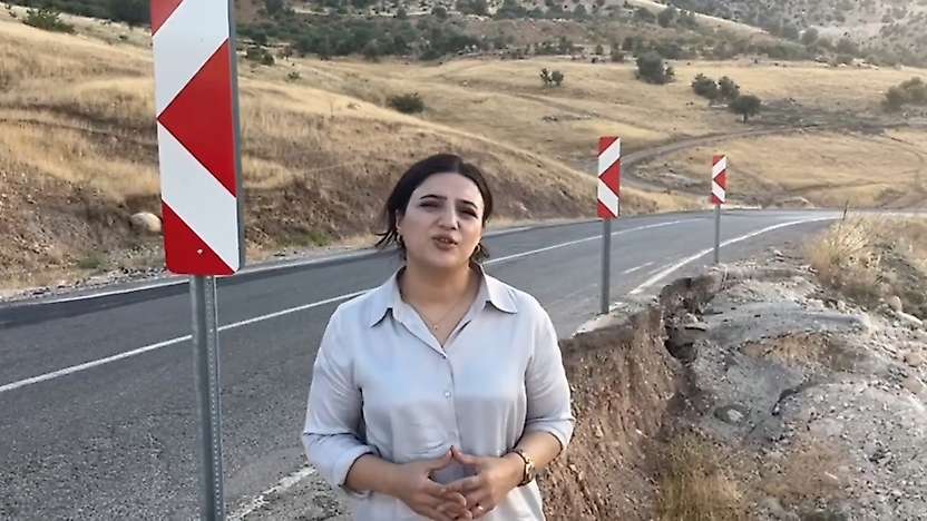 DEM Parti Milletvekili Sarıtaş'tan Siirt-Eruh Yolu Tepkisi: 'Aylardır Bu Halde Bekliyor'