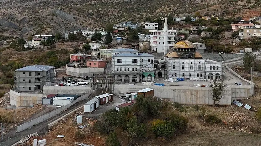 Gazeteci Arı'dan Siirt'le İlgili Dikkat Çeken Paylaşım: Yeni Dergâh Bilvanis'te! İnşaat Başladı