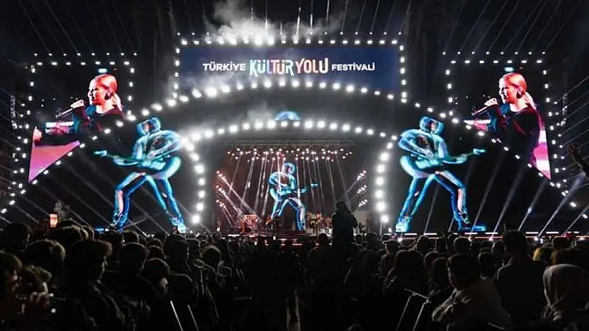 Komşu Şehir Tanıtımda Fark Yaratıyor: Mardin Kültür Yolu Festivali Kente Binlerce Turist Çekti
