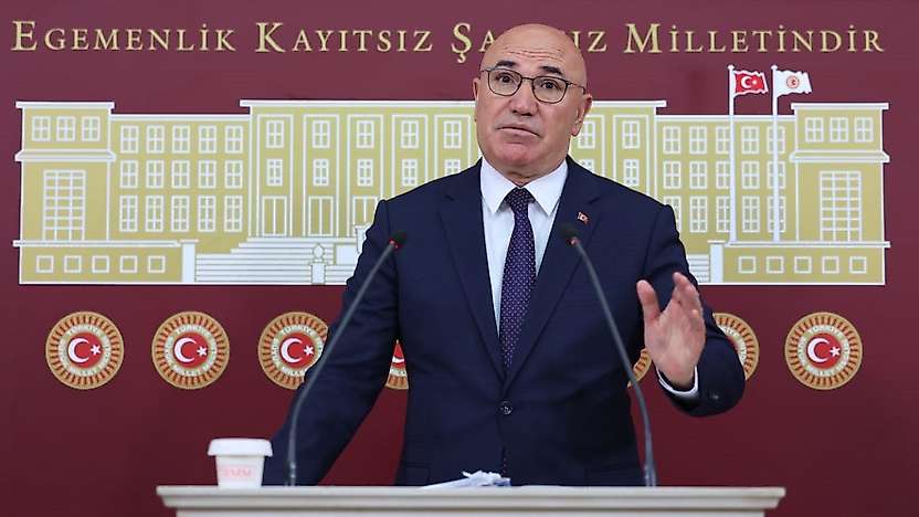 Mahmut Tanal'dan Siirt'te Eğitim Tepkisi: 'Çocuklara Ödenek Yok, Yakınlara Özel Kadro mu Var?'