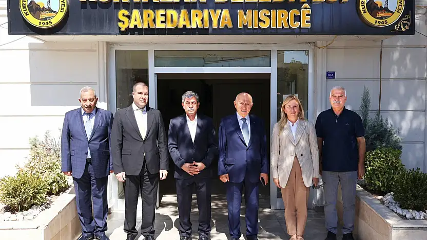 Nihat Özdemir Kızı Ebru Özdemir Kurtalan Belediyesi'ni Ziyaret Etti