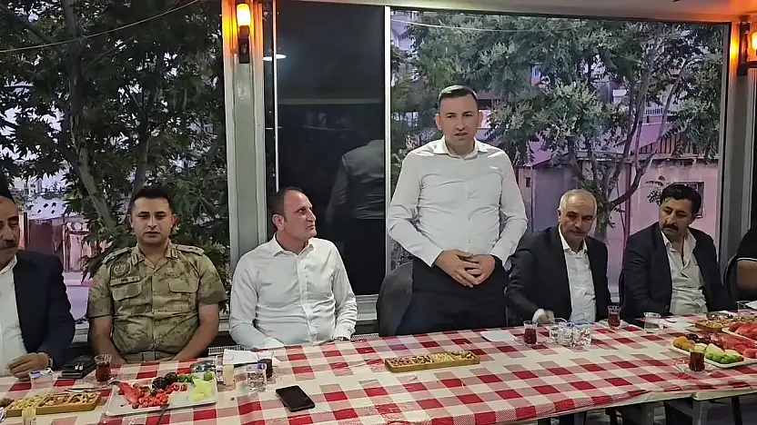 Pervari'de Kaymakam Ahmet Gülderen'e Duygusal Veda: Fahri Hemşehrilik Beratı Takdim Edildi