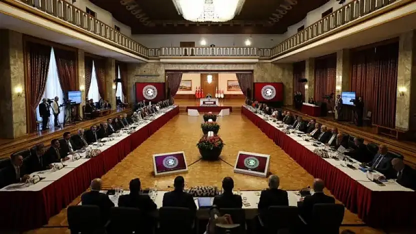 Siirt Barosu'ndan ''barış süreci'' paneline davet: Milletvekilleri Siirt'te bir araya geliyor