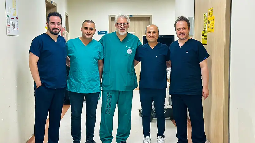 Siirt Eğitim ve Araştırma Hastanesi'nde Girişimsel Kardiyoloji Workshop'u Düzenlendi: 6 Hastanın Tıkalı Damarı Açıldı