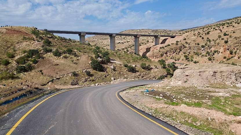 Siirt Eruh–Zarova–Okçular Yolunda Asfalt Çalışması Tamamlandı