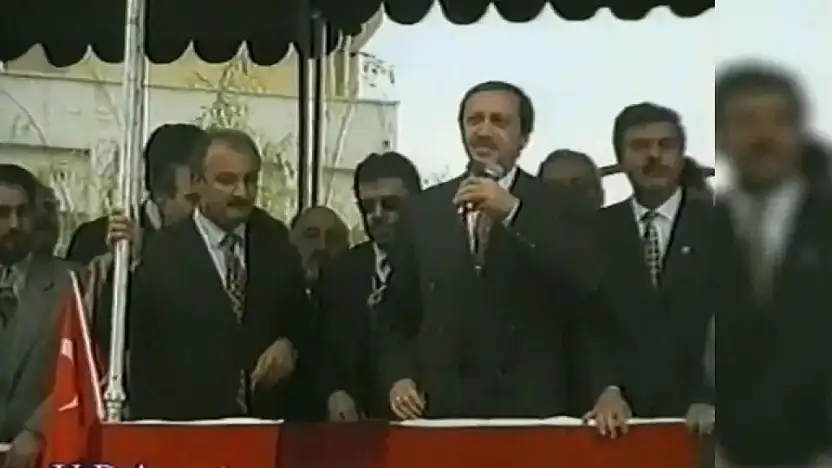 Siirt'in Tarihe Geçen Günü: Erdoğan'ın Şiiri ve Başlayan Yargı Fırtınası