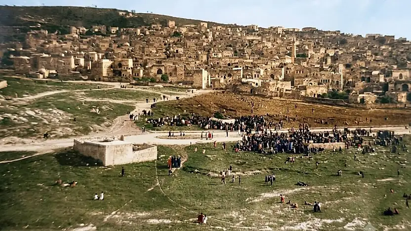 Siirt'in Unutulan Yumurta Bayramı'nın 1937 Yılına Ait Fotoğrafları Ortaya Çıktı